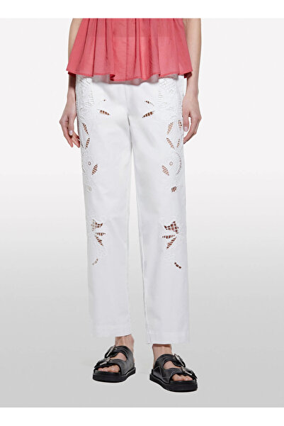 Sisley Women's Off-White Cotton Embroidered Hidden Zipper Relax Fit Trousers