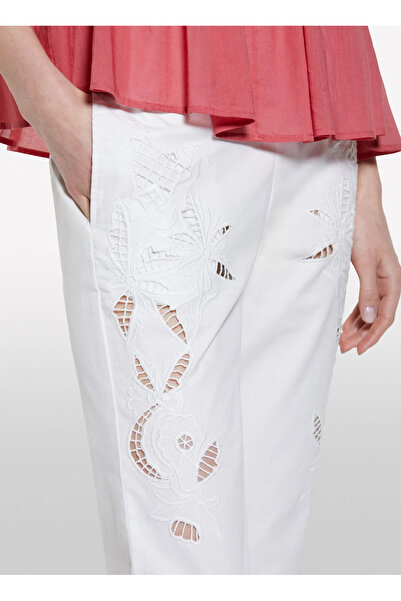Sisley Women's Off-White Cotton Embroidered Hidden Zipper Relax Fit Trousers