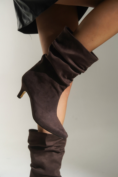 HVZ Exclusive Hnědé semišové dámské boty na krátkém podpatku se špičatým podpatkem, pohodlný podpatek