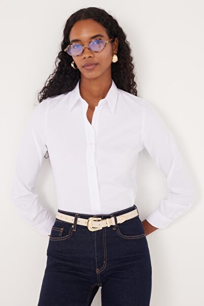 Tudors Kadın Slim Fit Dar Kesim Uzun Kollu Pamuklu Vücuda Oturan Dokulu Beyaz Basic Gömlek