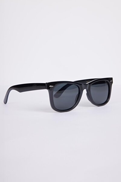 Tudors Unisex Sunglasses - Stylish and Comfortable Design