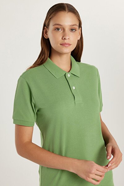 Tudors Ανδρικό μπλουζάκι με πράσινο γιακά πόλο με λεπτή εφαρμογή - βαμβακερή και απαλή υφή, ύφασμα που διατηρεί το δροσερό