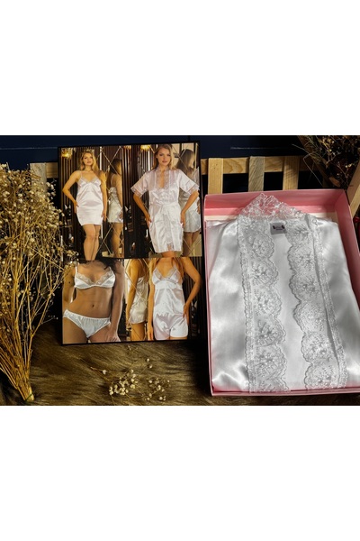 SATTENS Boxed Dowry Six-Piece Nightgown Robe Set
