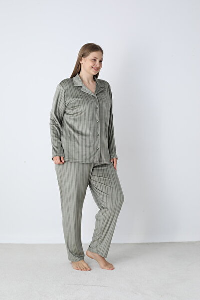 Estiva Women's Winter Front Buttoned Striped Velvet Oversized Pajama Set Green