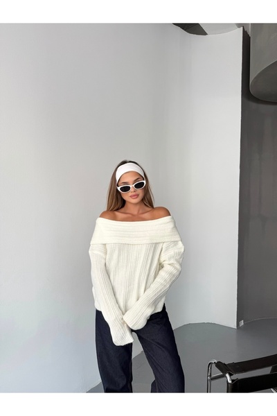 İLKCET MODA Pulover gros alb cu guler Madonna