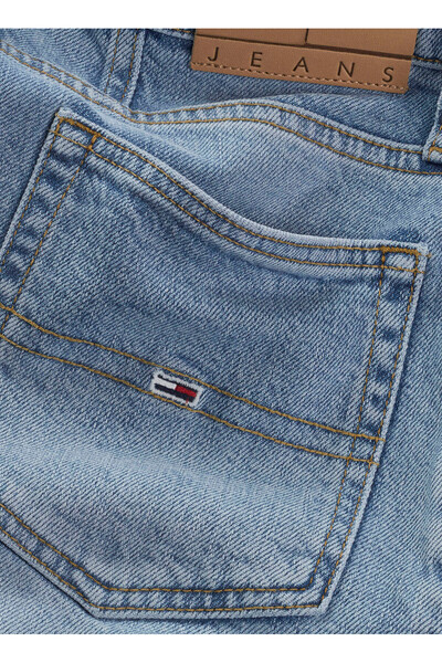 Tommy Jeans Yüksek Bel Mom Fit İndigo Kadın Denim Şort DW0DW200911AB