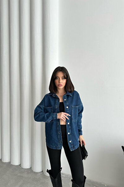 XRAY JEANS Жіноча джинсова куртка темно-синього кольору з довгими кишенями на ґудзиках