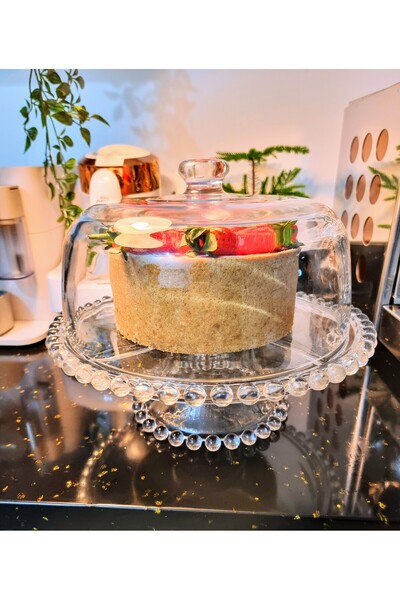 Elegant Heavy glass cake serving plate, cake stand and serving plate for sweets, nuts and fruits