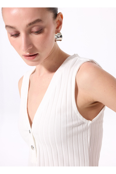 Fabrika V Yaka Fitilli Kırık Beyaz Kadın Atlet F5SL-TST0110