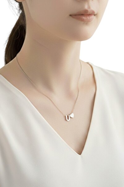 Alexis Carrel Çelik Zincirli U Harfli Kolye, Kalp Detaylı Gümüş Renk Harf Kolye