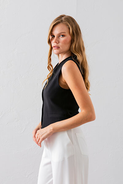 VUNTAL Women's Black Vest