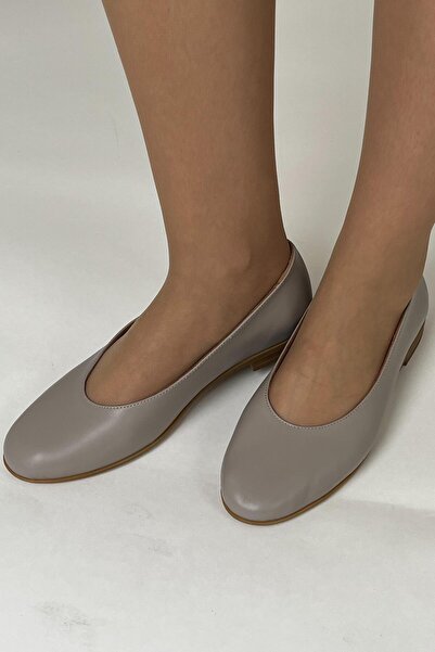 Majensia Овальні балетки з натуральної шкіри