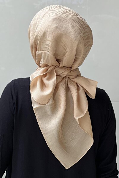 Noura Elisa Scarf