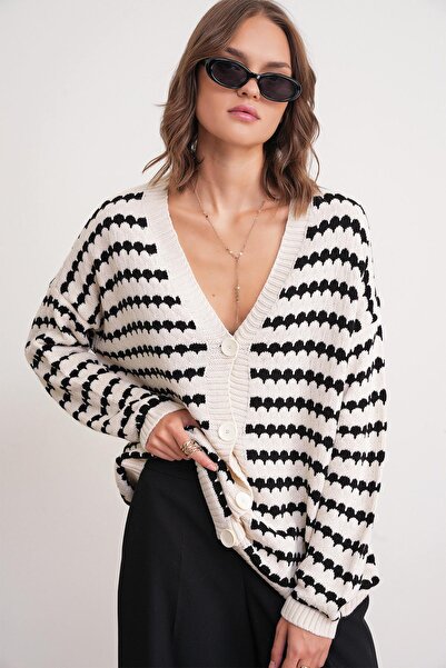 Mixray 6882 Model - Women's Natural Color Eyelash Patterned Knitwear Cardigan