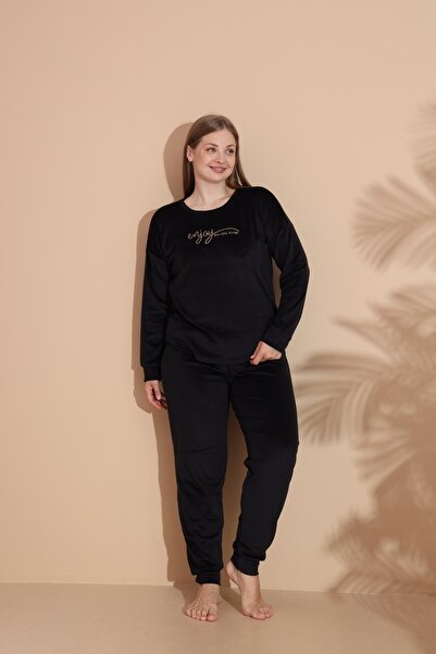 Estiva Women's Winter Velvet Oversized Pajama Set