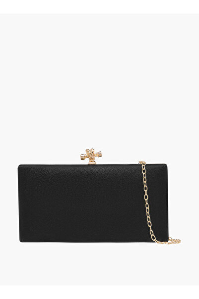 Flora Bella by Shoexpress Solid Clutch with Chain Strap