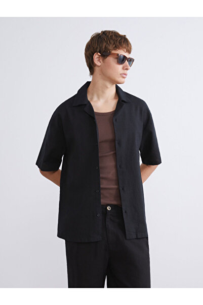 LC Waikiki قميص رجالي منقوش بأكمام قصيرة ومريح للموسم الجديد - S5EF73Z8