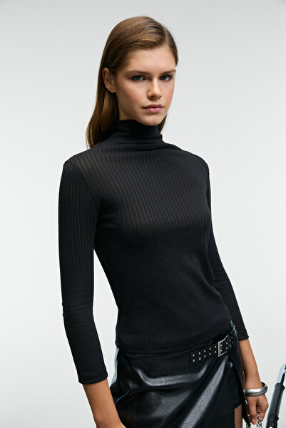 GRIMELANGE Neloura Women's Turtleneck Stretchy Fabric Black Blouse