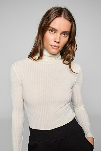 GRIMELANGE NELOURA Kadın Balıkçı Yaka Esnek Kumaşlı Ekru Bluz