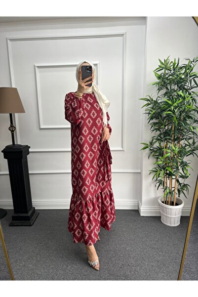 Nisa Nalbantoğlu Bordo Desenli Tesettür Elbise