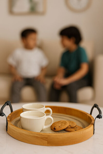 Generic Elegant wooden serving tray