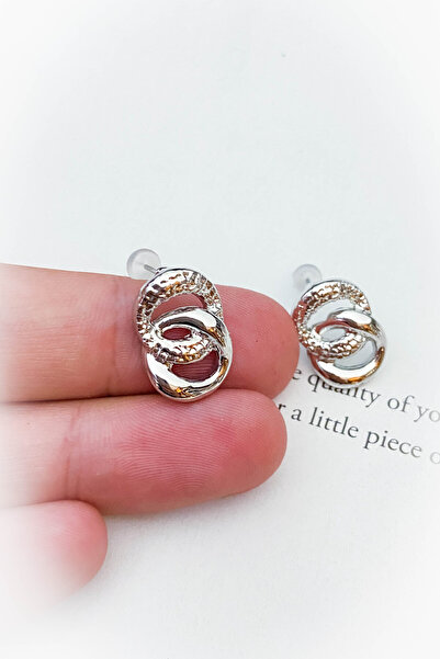 roshel Kararmaz Halka Zincir Figürlü Altın ve Gümüş Renk Küpe