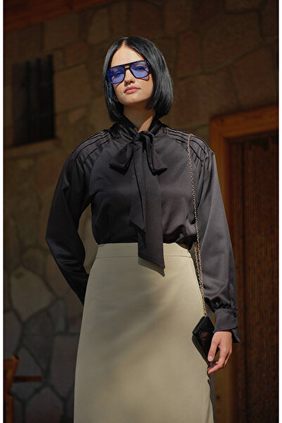 Fatma Atasoy Fiyonklu Siyah Midi Gömlek