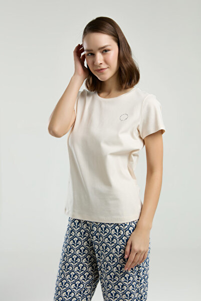 Arnetta Women's Cream Short Sleeve Pajama Set