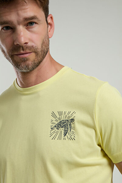 Arnetta Men's Yellow Bermuda Suit