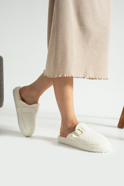 Moda Devrin Fehér csatos törölköző téli női papucs