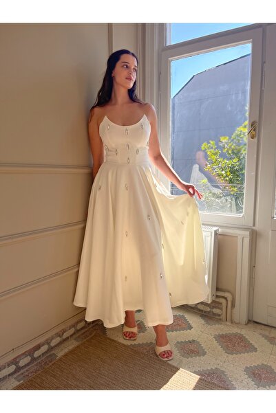 Seri Midi Boy Sivri Yaka Lamine Krep Badem Taşlı Abiye Elbise