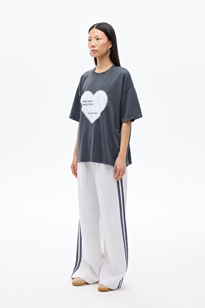 Quzu Μπλουζάκι Oversize με στάμπα καρδιάς ανθρακί