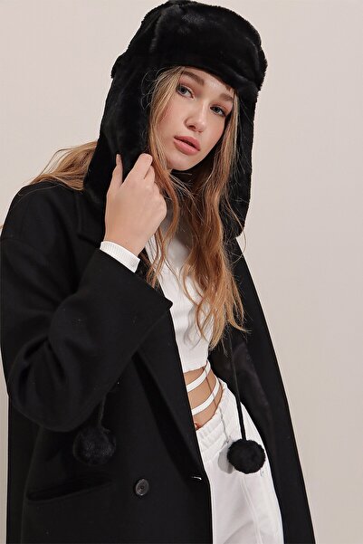 VAGGON Women's Black Plush Soft Hat with Earmuffs Prmx2427