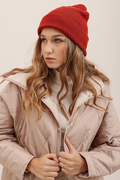 VAGGON قبعة نسائية من القطن باللون الأحمر الأساسي Prmx2409