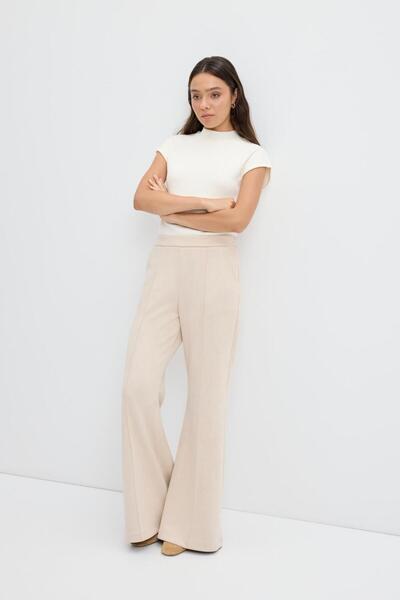 KADRİYE BAŞTÜRK Fit Cut Ribbed Stitched Suede Trousers Beige