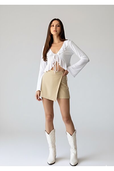 ModaCALL Önü Kapaklı Bağcık Detaylı Şort Etek