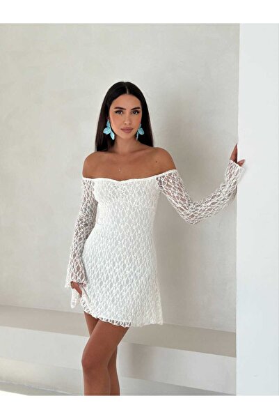 Paraf style Κοντό κομψό βραδινό φόρεμα με λεπτομέρειες από δαντέλα