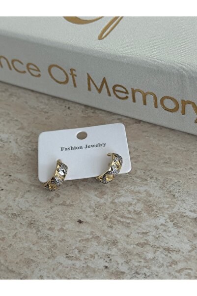 LUXSTONE Xox Gold Earrings