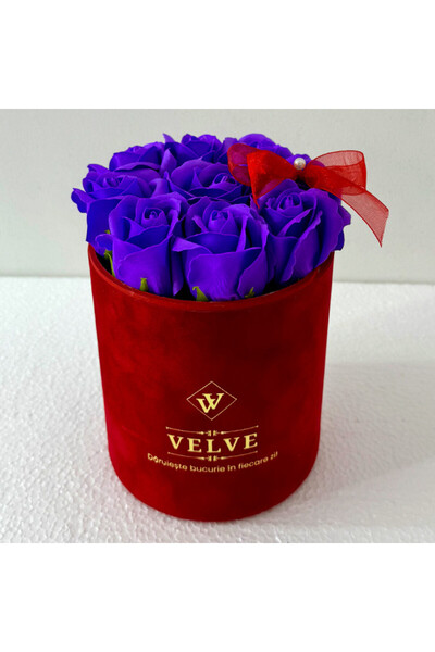 velve Aranjament floral VLV, cu 9 trandafiri de sapun, in cutie rosie de catifea, Mov