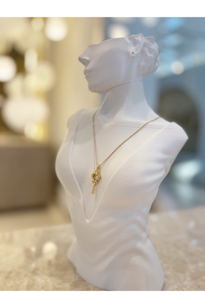 GIFTPALACE Anahtar Desen Çelik Kararmaz Tasarım Özel Zincirli Kolye 1 Adet