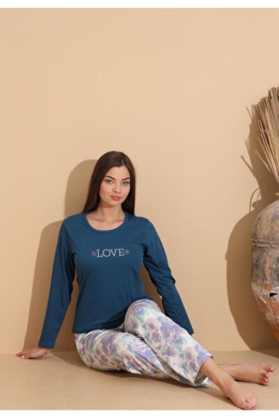 Serena Pijama damă bleumarin, bluză „Love” și pantaloni cu imprimeu floral – 100% bumbac
