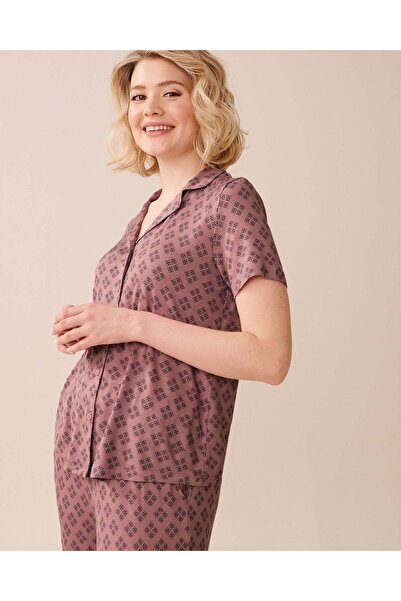 La Vie en Rose قميص جيرسي ناعم بطبعة جغرافية وأزرار بأكمام قصيرة