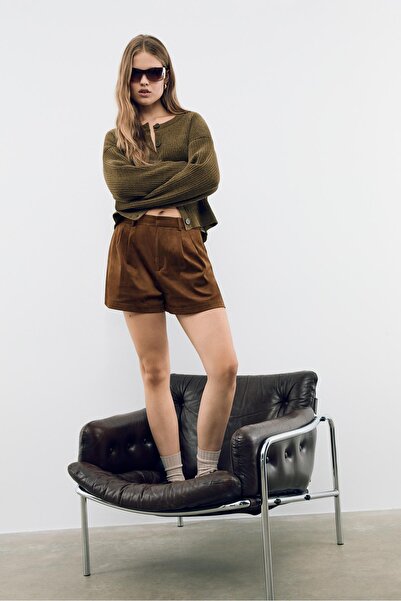 Stradivarius Suni süet efektli pensli şort