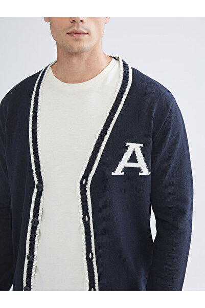 LC Waikiki Create Your Style with Uzg Store |   Standard Mold V-Neck Men's Knitwear Cardigan