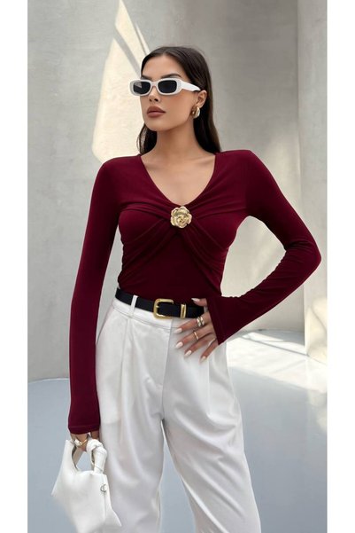 Butik Beyza Blouse with Chest Brooch Detail