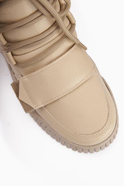 Limoya Γυναικείες αθλητικές μπότες Yanisa με κορδόνια σε μπεζ γούνα