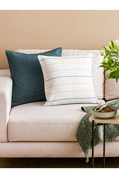 LC Waikiki Λαμπερές επιλογές από το Shining Store | Κάλυμμα μαξιλαριού με σχέδιο ρίγες 2 τεμάχια 45x45 εκ.