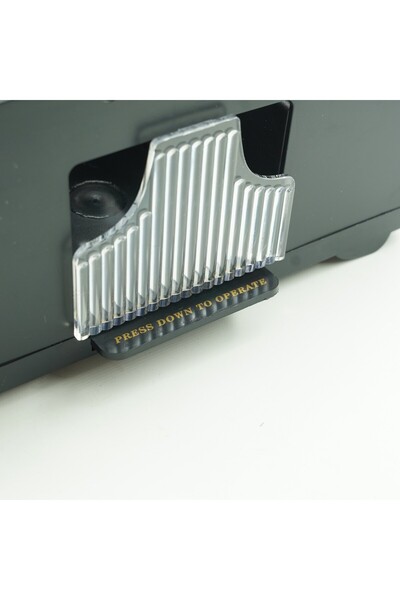 dalip Flippy Automatic Playing Card Shuffler, 20.5 x 10 x 8.5 cm