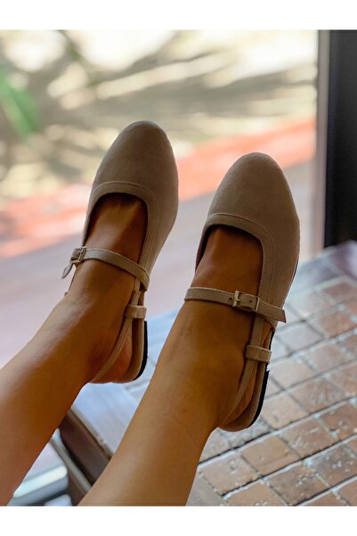 irmona حذاء باليه من قماش الجلد السويدي البيج من دوزا