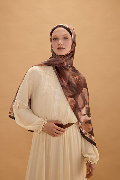 cs camellia scarf Şal din crep de mătase Larissa - Maro închis